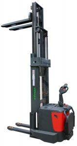 Самоходный штабелёр VioMax VM1560T