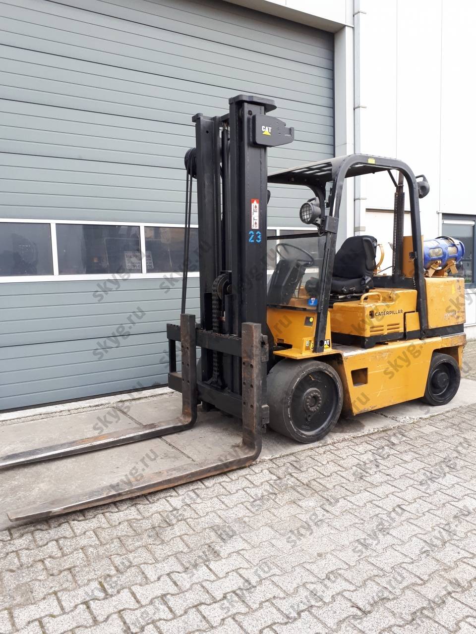 Автопогрузчики Caterpillar б/у