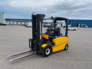 Электропогрузчик вилочный Jungheinrich EFG 430
