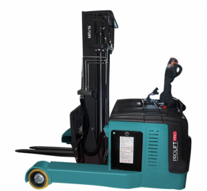 PROLIFT PRO MRV1640 li-ion, Электрический самоходный штабелер с выдвижной мачтой, нагрузка 1600 кг, высота подъема 4000 мм, АКБ 202 Aч