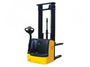 Самоходный штабелер Xilin CDDR1556R