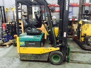 Погрузчик электрический трехопорный Komatsu FB10M вид сбоку