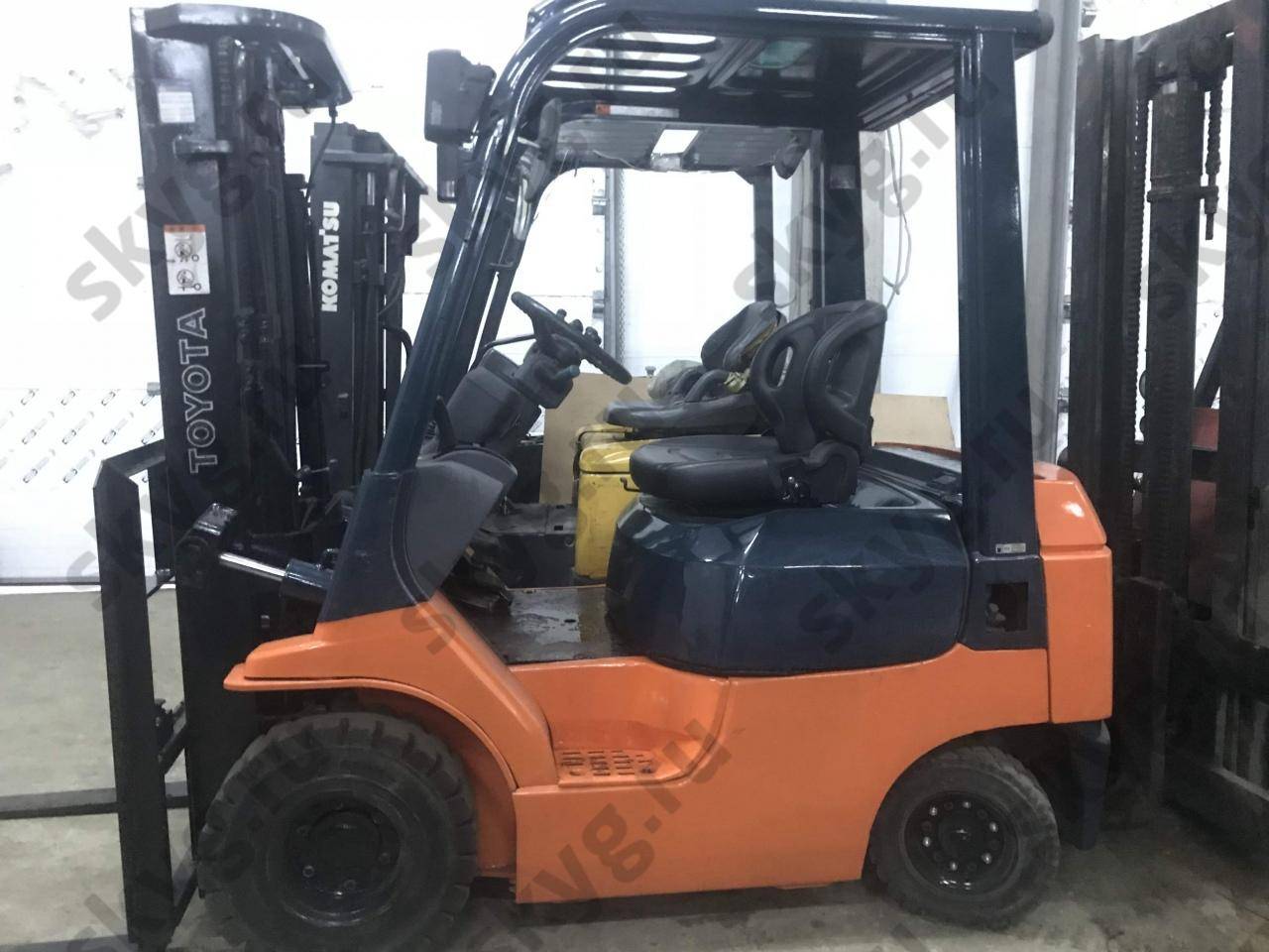 Погрузчик TOYOTA 7FD-15 дизельный Б/У, 1500 кг, 4.5 м 2002г