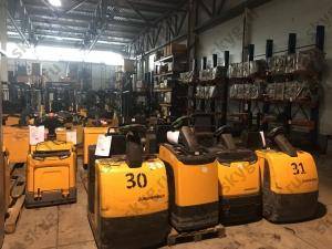 Самоходная тележка Jungheinrich ECE220 (с платформой)