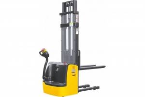 Самоходный штабелер CDDR 1550 II