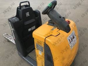 Транспортировщик паллет Jungheinrich ECE 220