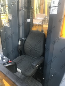 Узкопроходный штабелёр Юнгхайнрих EKX 515K 