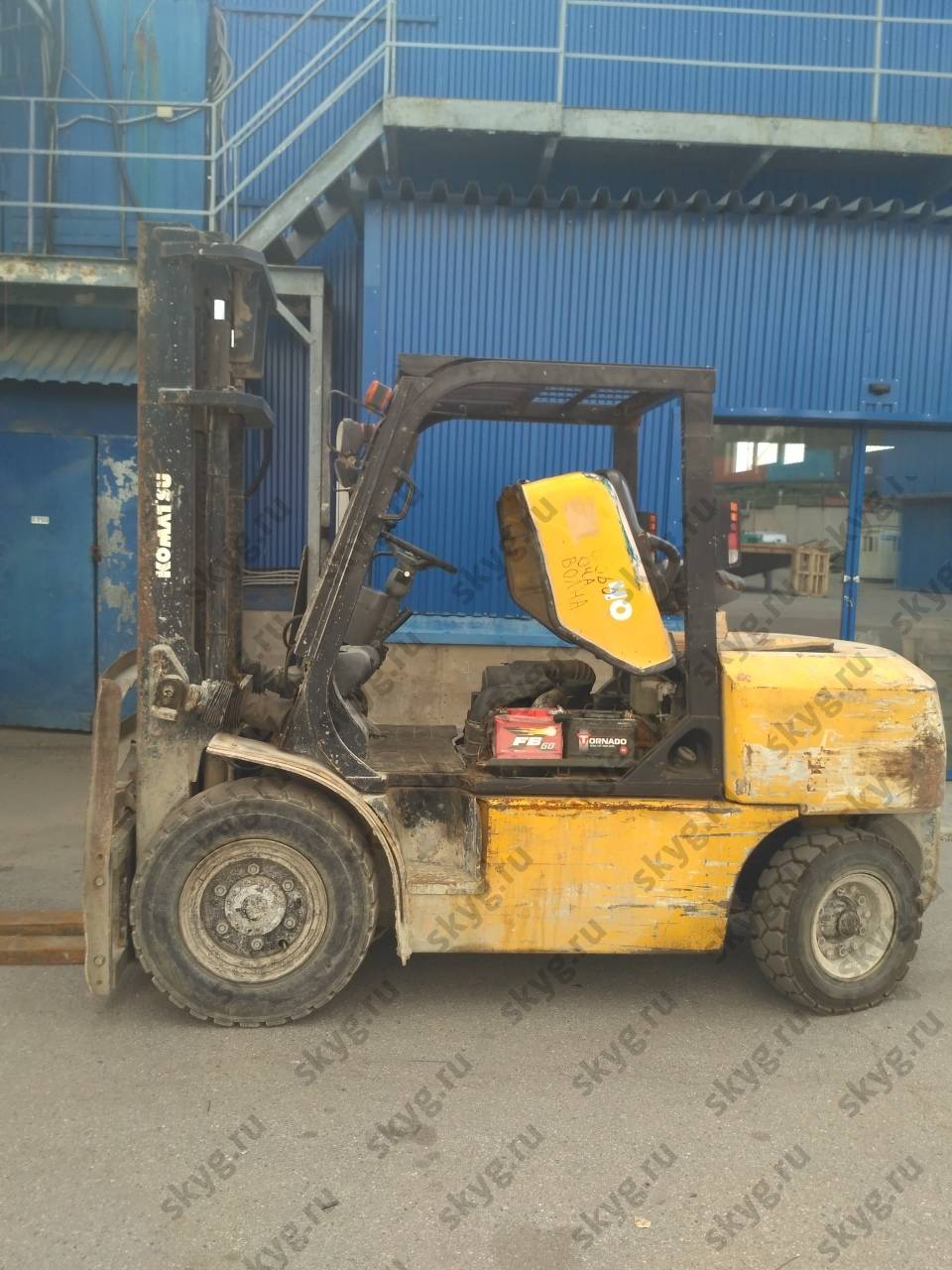 Погрузчик KOMATSU FD40T-8 Б/У 2009 г, 4000 кг, 4 м
