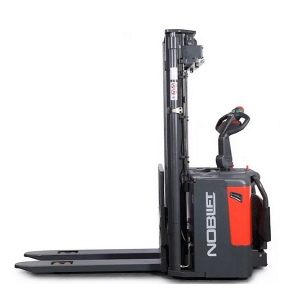 Самоходный штабелёр NOBLELIFT PSB15