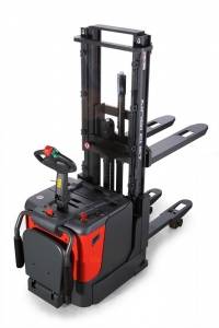 Самоходный штабелёр Noblelift PS20D