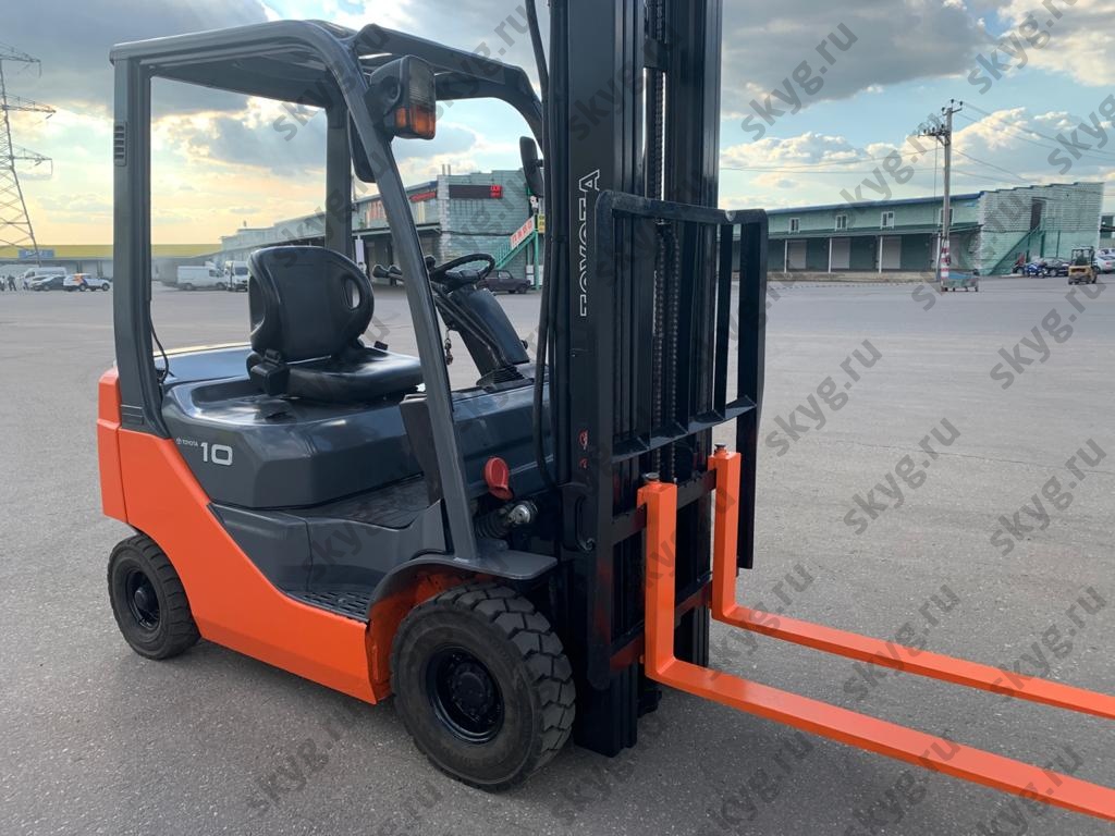 Дизельный автопогрузчик Toyota 62-8FD10 2007 г, 1000 кг, 5.5 м