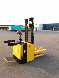 Штабелёр самоходный Yale MS12X 2014 г.в.