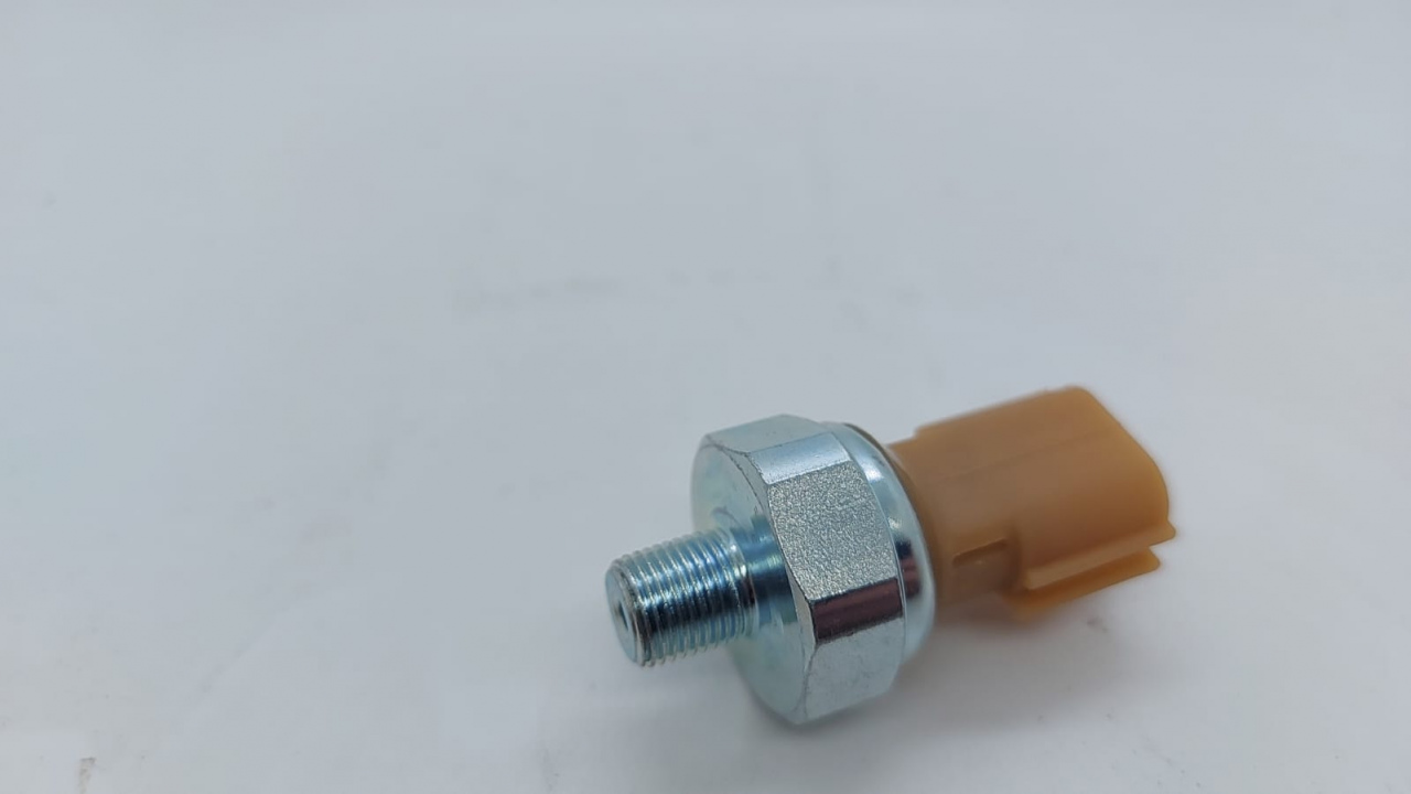 Датчик Nissan артикул 9829839