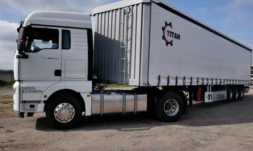 Трёхосный шторный полуприцеп TITAN 226