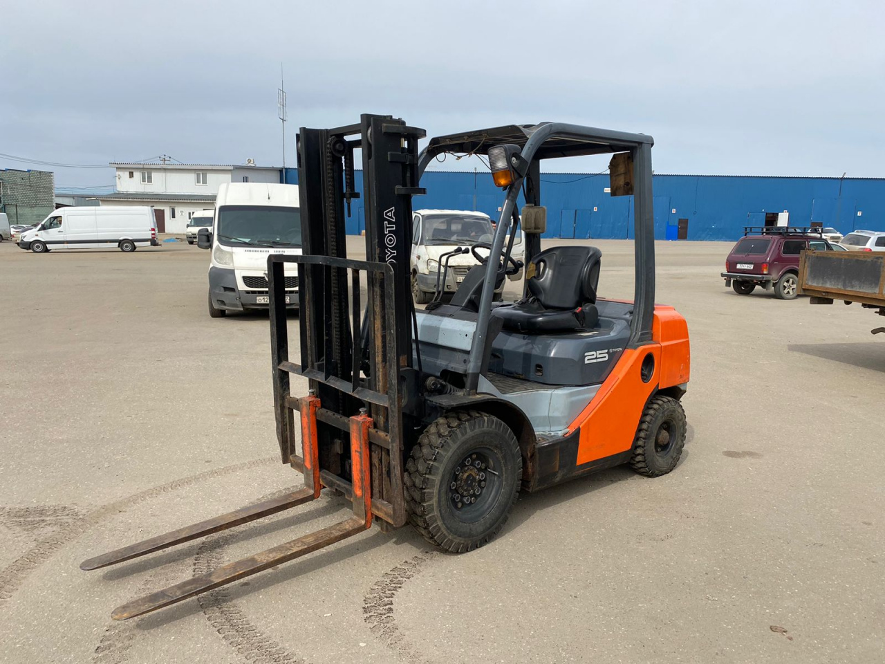 Погрузчик дизельный Toyota 62-8FD25, 2.5 тонн